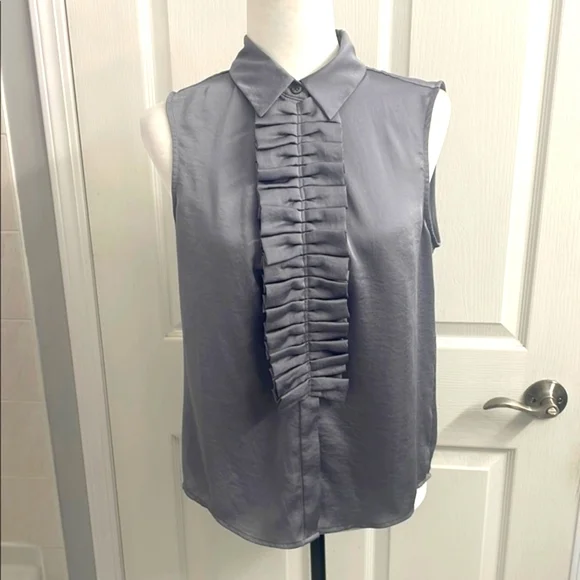 Gray Sleeveless Blouse with Pleated Front and Dress Shirt Collar Size 4 - Picture 2 of 10